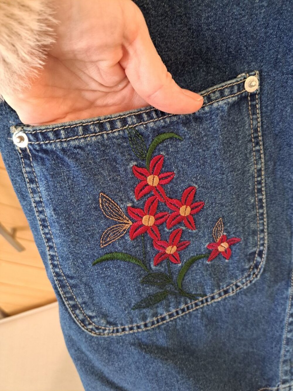 Vtg Denim Embroidered Dress Floral Button-Up Sleeveless Pockets S Cotton Teacher - Picture 5 of 10